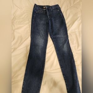 Athleta Sculptek Jeans size 4